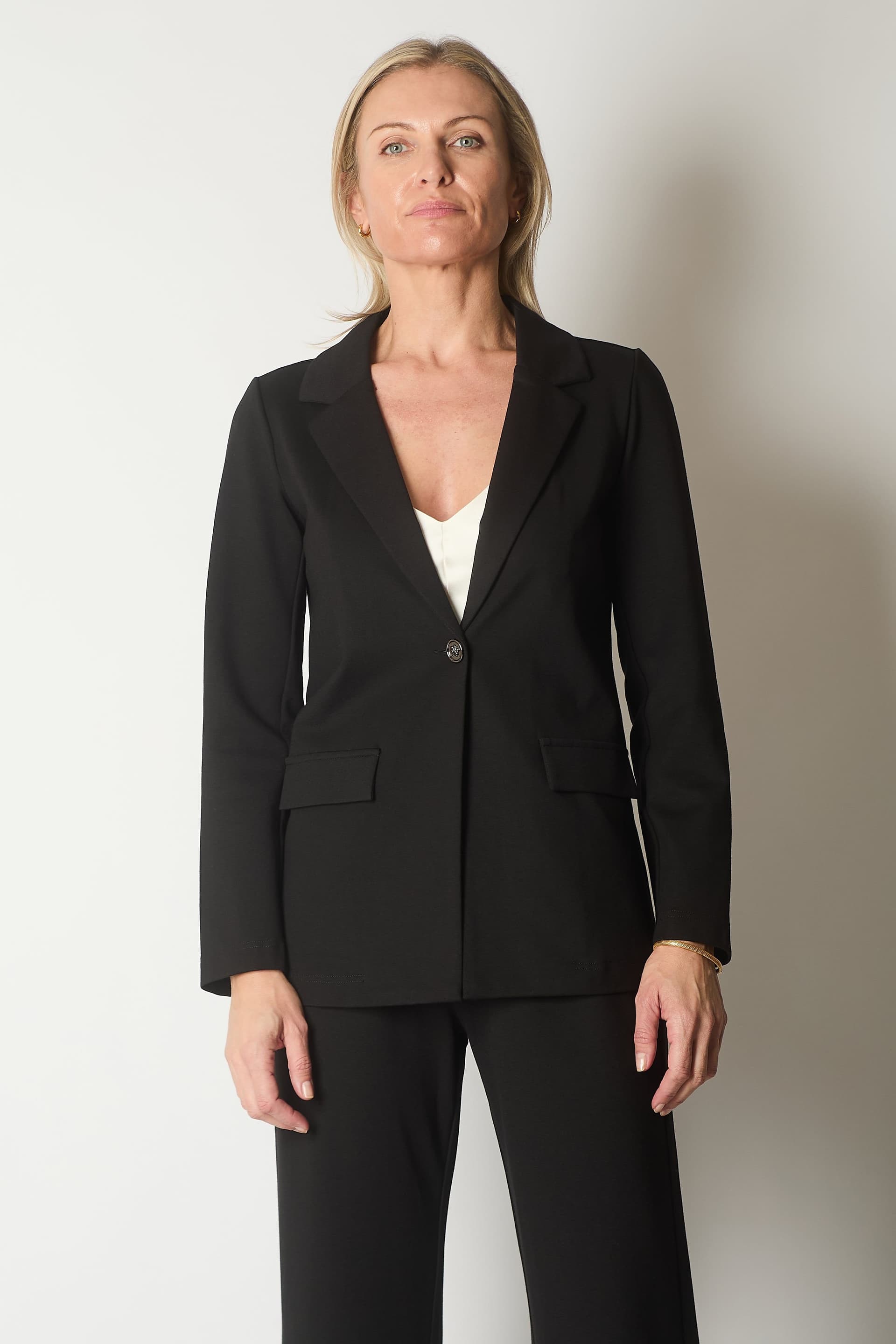 SOLO SOLO Black Tailored Blazer for Women