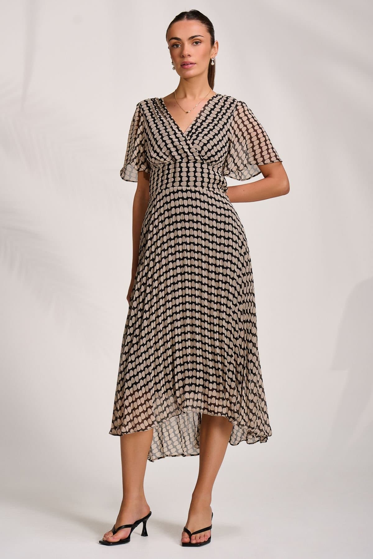 Jolie Moi Jolie Moi Women's Pleated Chiffon Maxi Dress in Jet Black