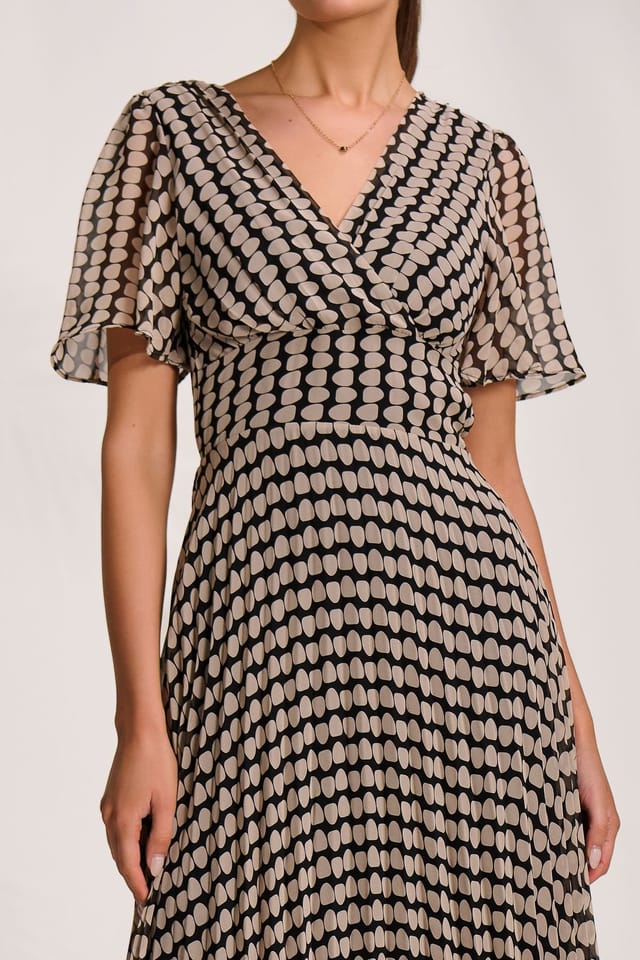 Jolie Moi Jolie Moi Women's Pleated Chiffon Maxi Dress in Jet Black - 3