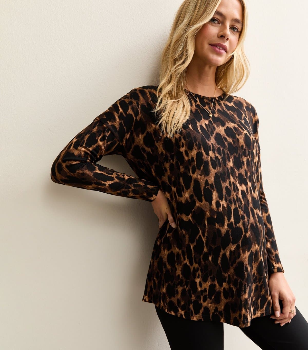 New Look Women's Maternity Brown Soft Touch Leopard Print Step Hem Top New Look