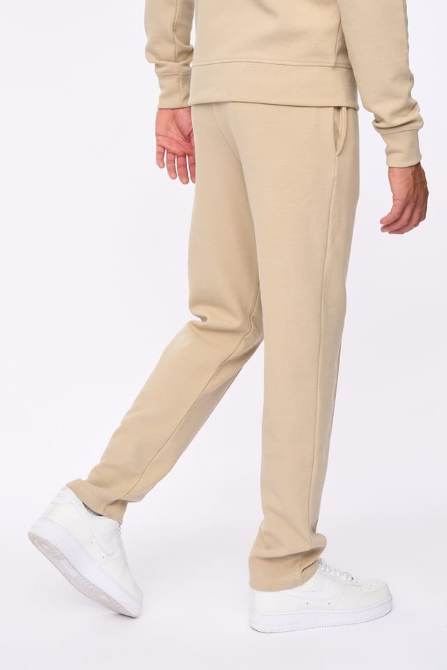 Duck&Cover Duck&Cover Tames Men's Straight-Leg Pintuck Joggers in Stone - 2