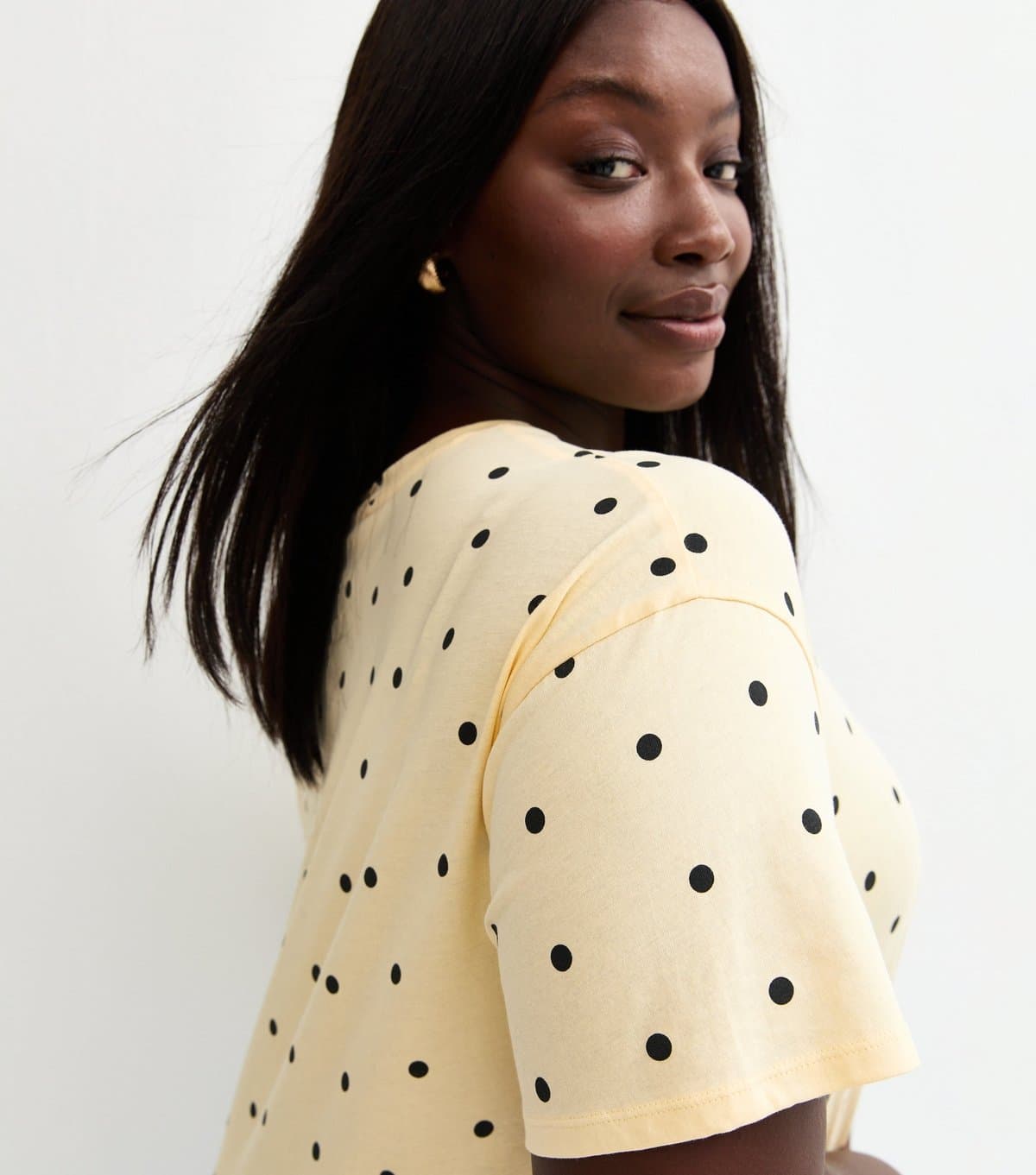 New Look Women's Plus Size Yellow Spot Print Tie Front T-Shirt Curves New Look