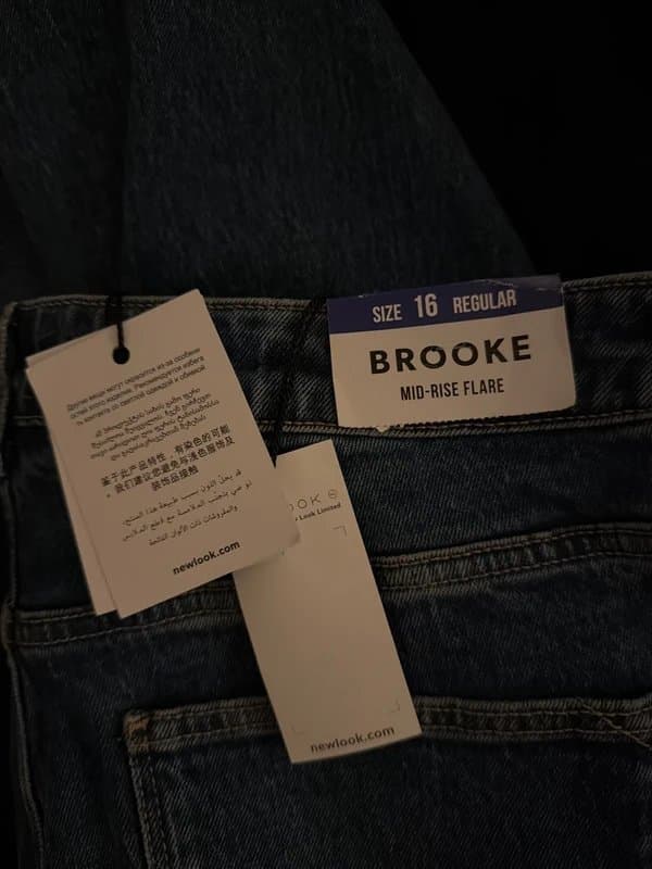 New Look Mid rise flare