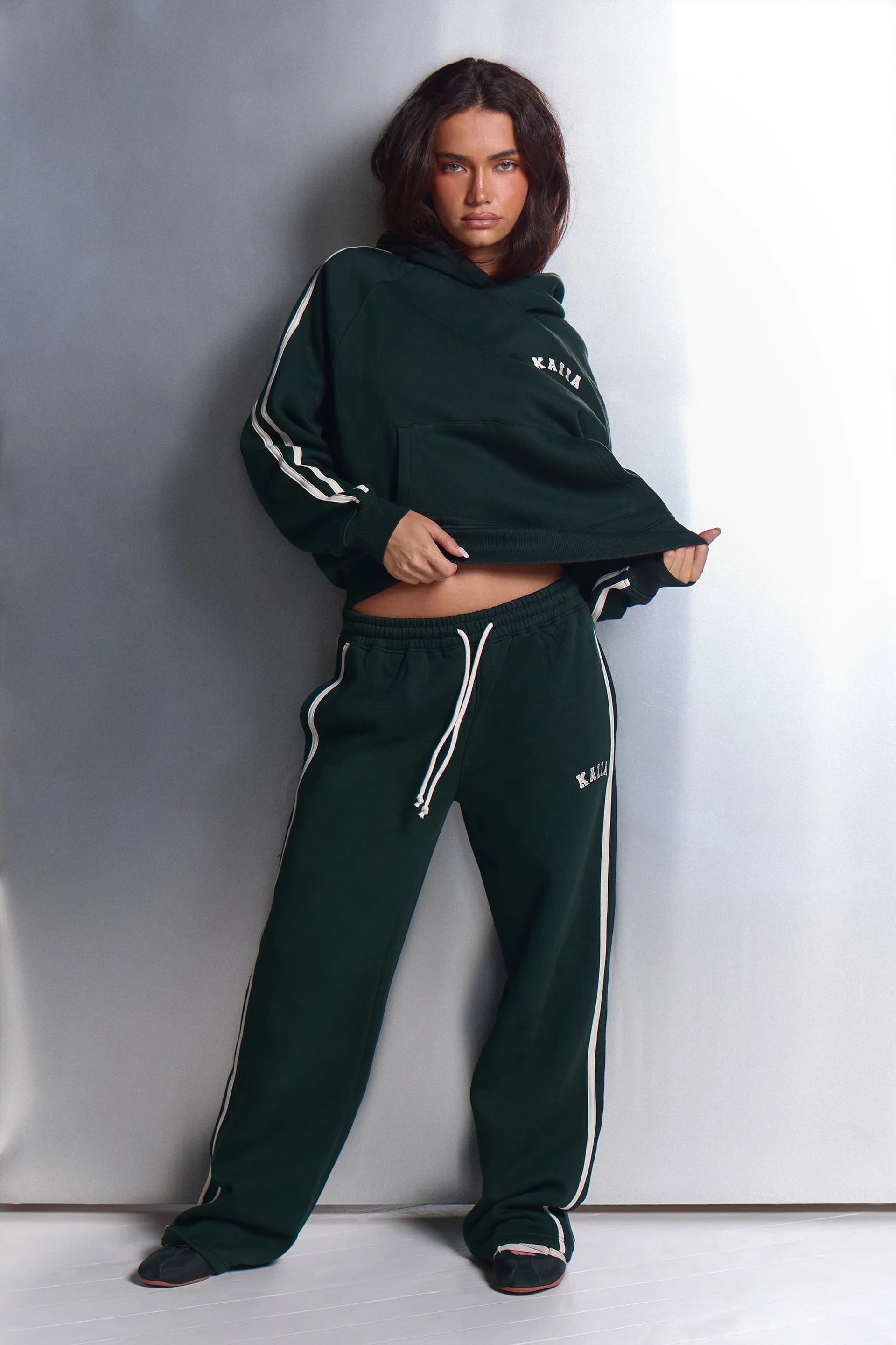 Kaiia Kaiia Side Stripe Wide Leg Joggers Dark Pine & White