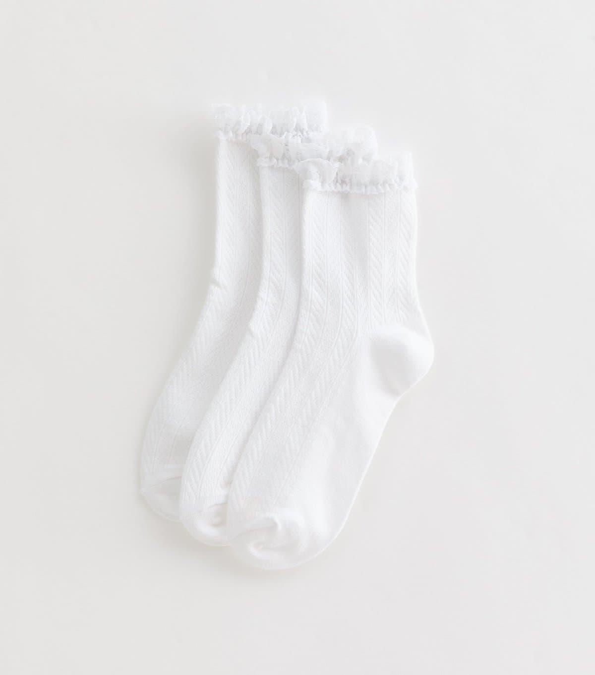 New Look New Look White Frilly Lace Trim Ankle Socks