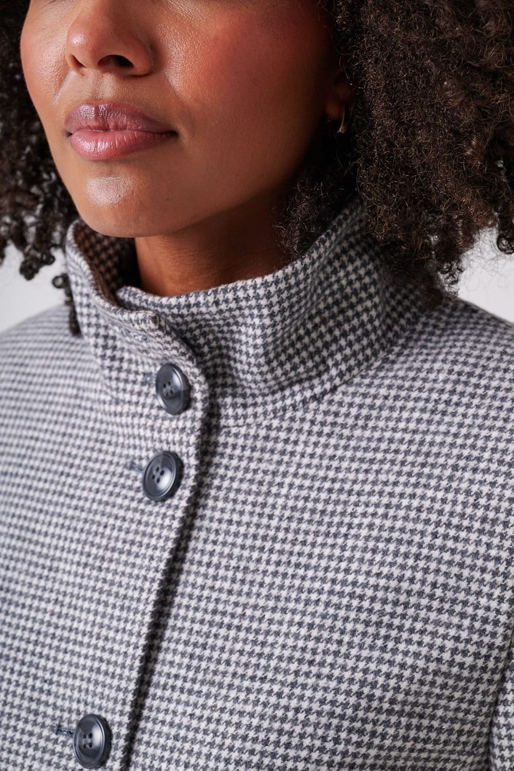 Klass. Klass. Women's Funnel Neck Houndstooth Coat in Grey - 4