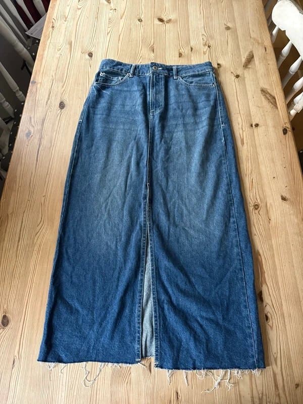 Bershka Bershka size 10 eu38 blue denim front split skirt