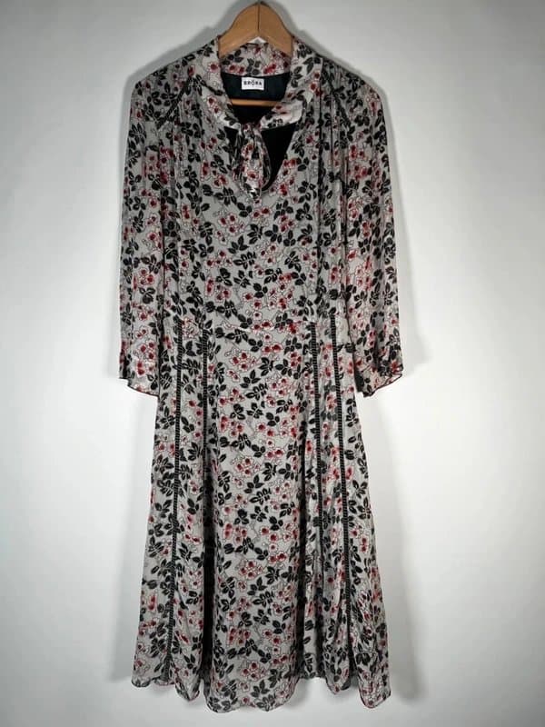 Brora Brora Silk Midi Dress UK 10-12 Grey Black Floral Cottagecore Liberty Style Print