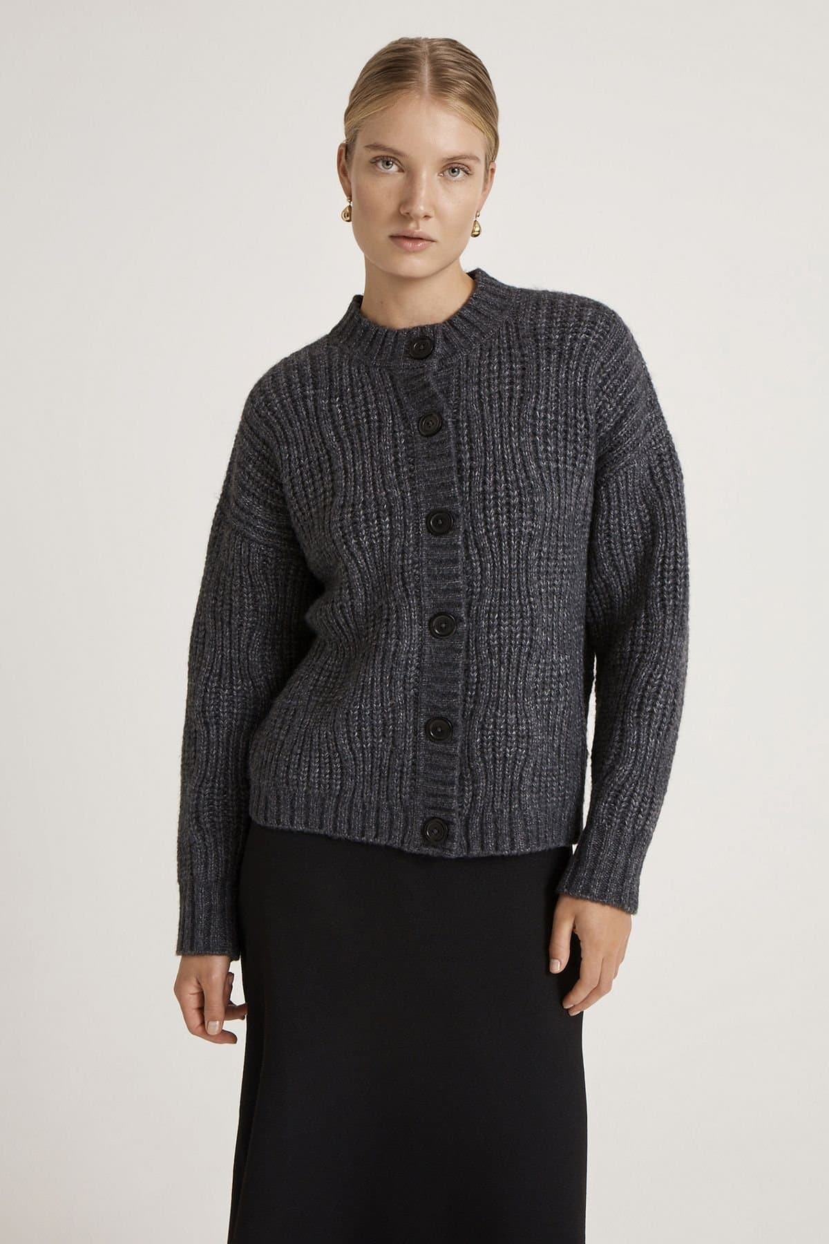 Finery London Finery London Women's Ailsa Round Neck Knitted Cardigan in Dark Grey