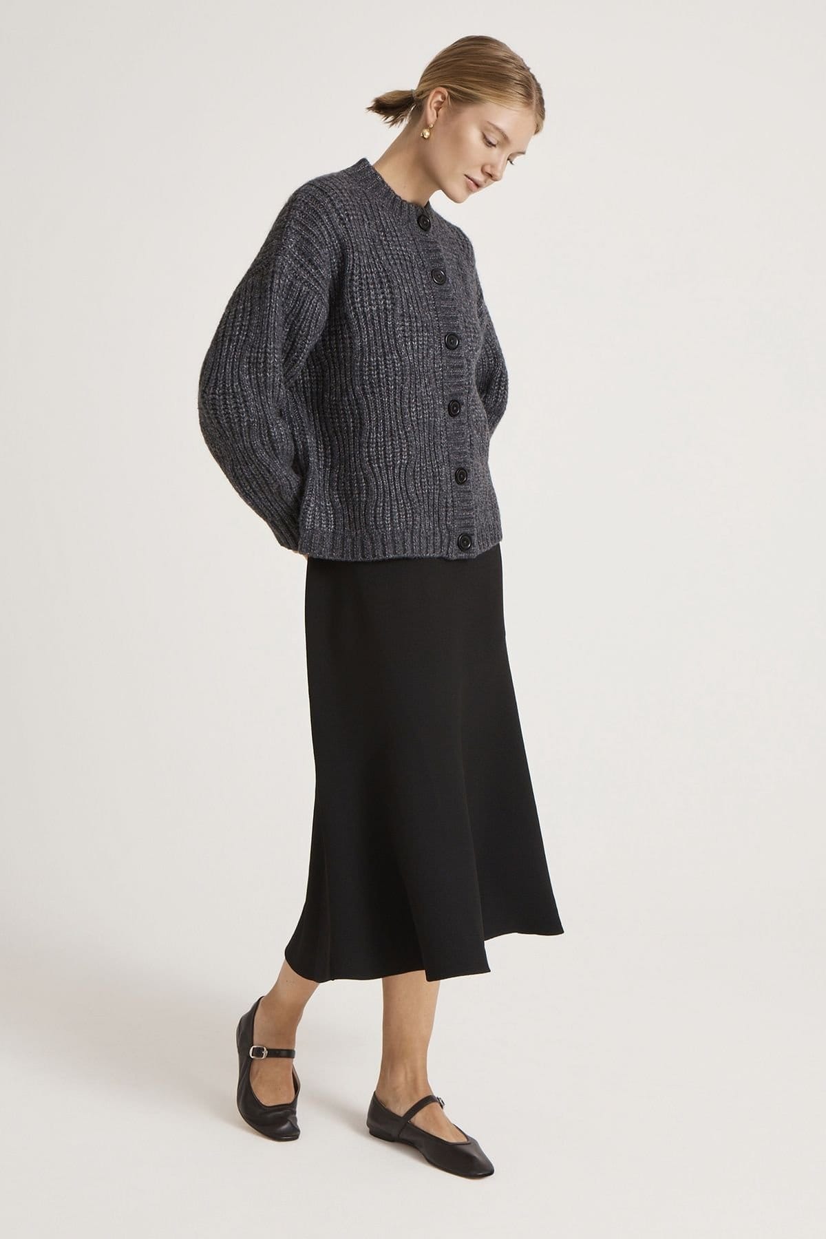 Finery London Finery London Women's Ailsa Round Neck Knitted Cardigan in Dark Grey - 4