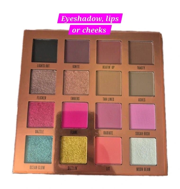 hot ombre Selling New Ladies or Girls Hot Ombre makeup pallet for eyes, cheeks & lips.