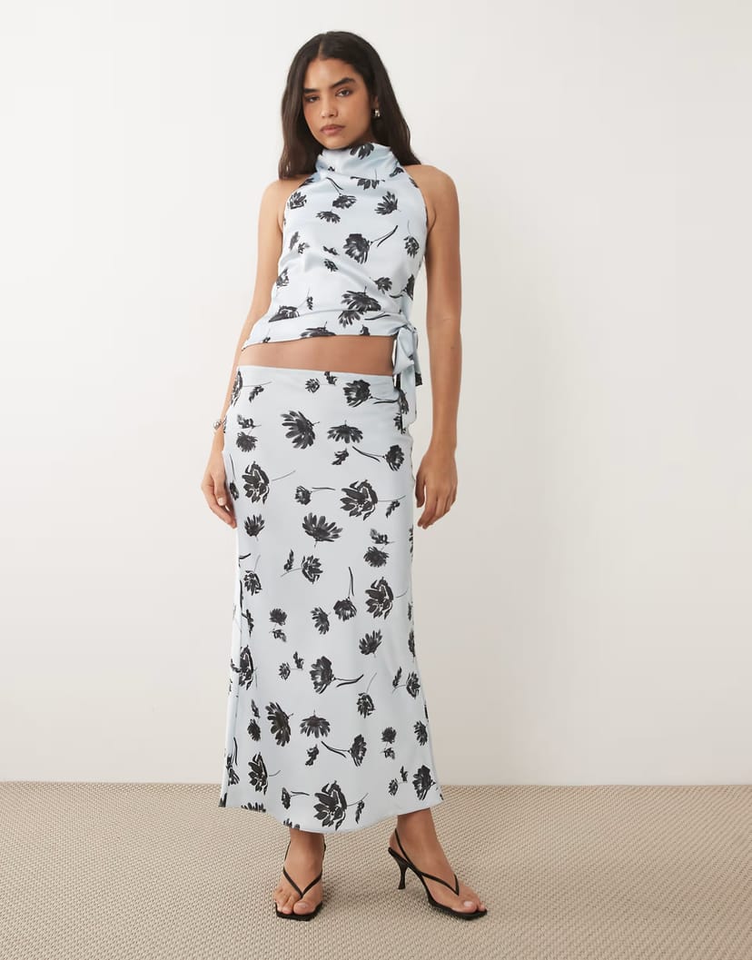 ASOS ASOS DESIGN satin 90's midi slip skirt in blue floral co ord - 1