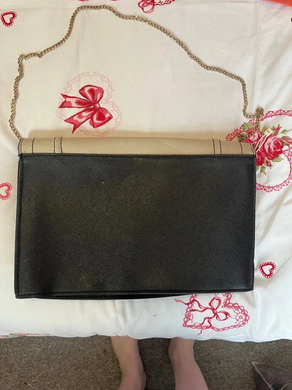 New Look Beige black faux leather croc print snakeskin envelope flap chain strap crossbody bag - 1