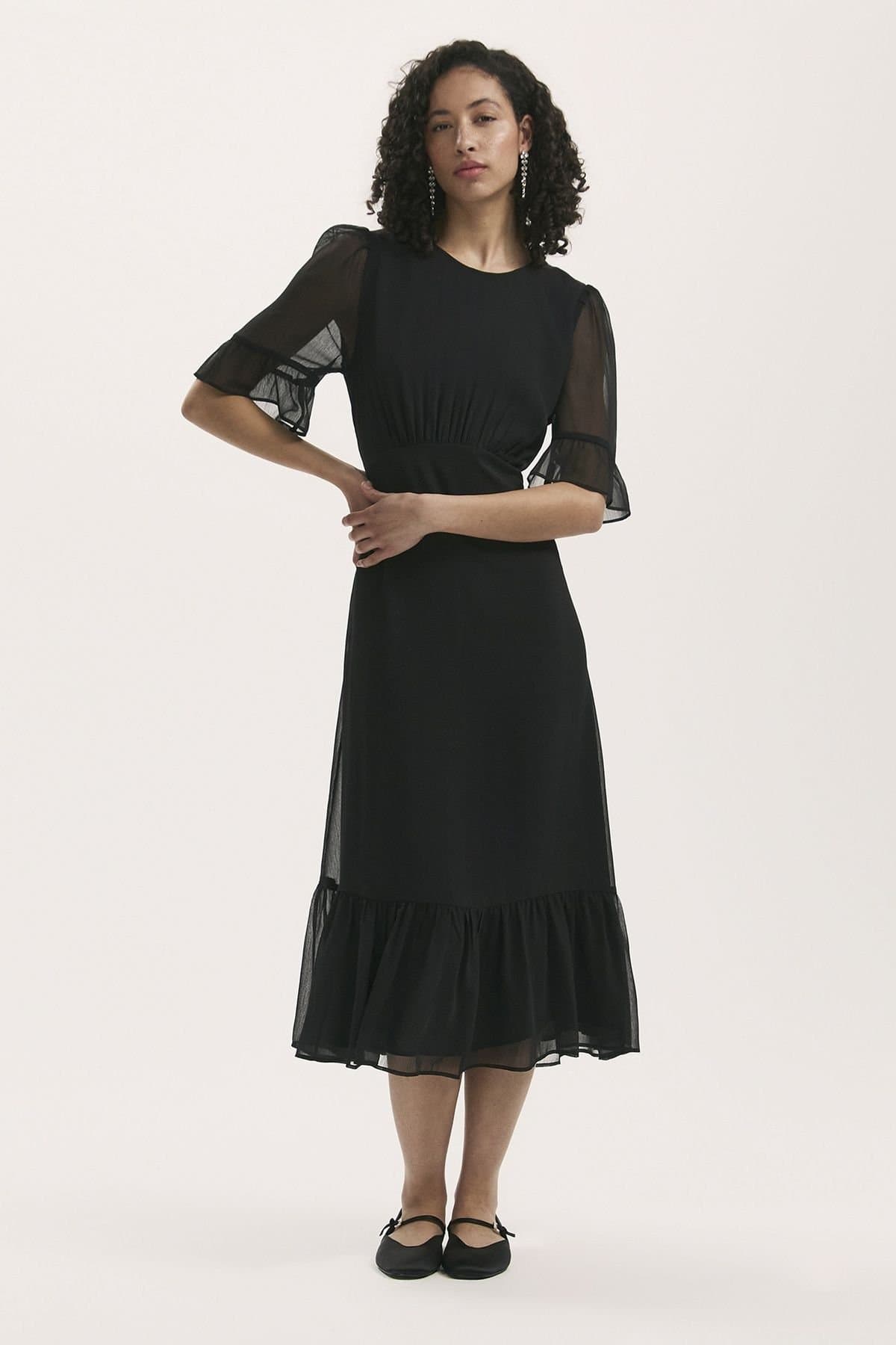 Finery London Finery London Women's Jennifer Short Sleeve Chiffon Midi Dress in Black