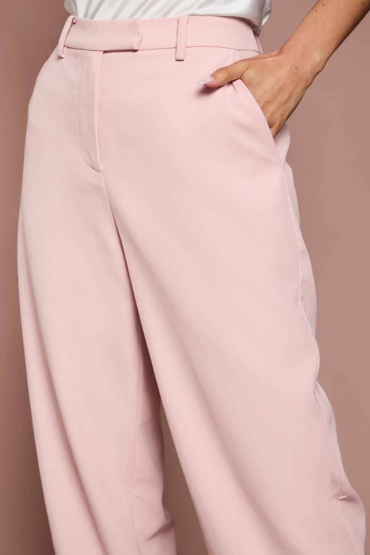 Coast Coast Women's Feather Trim Cropped Trouser in Blush - 4