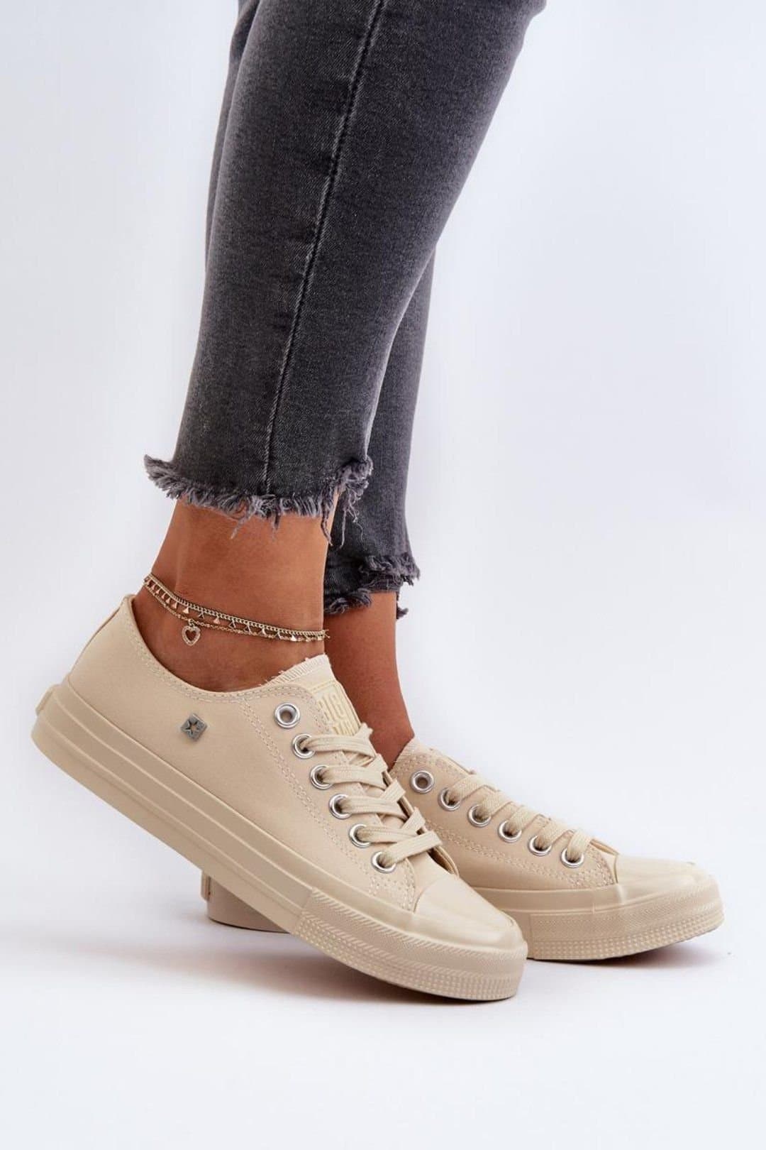 Love Lace Love Lace Women's Minimalist Smooth Textile Sneakers on Rubber Sole Comfort in Beige