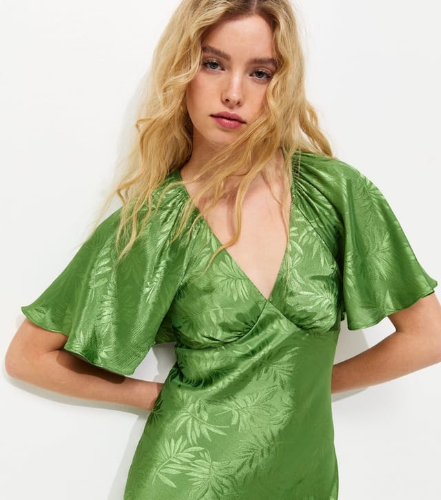 New Look Women's Light Green Palm Leaf Jacquard Flutter Sleeve Midi Dress New Look - 2