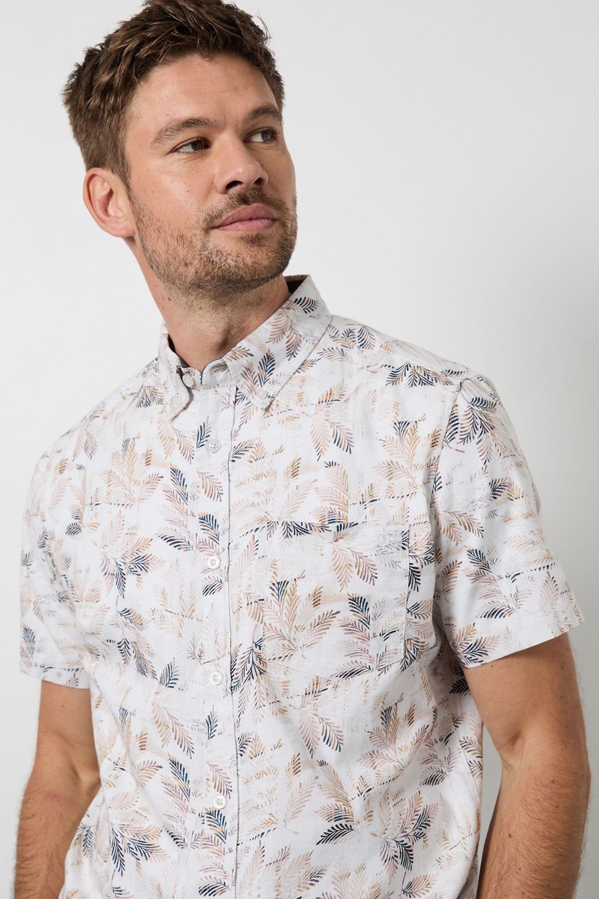 Maine Maine Men's Off White Fern Print Short Sleeve Shirt in Off-White - 4