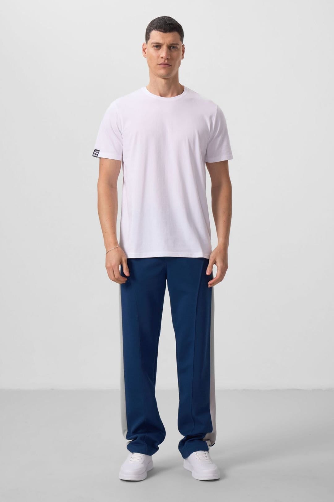 Tommy Life Tommy Life Men's Cotton Elastane Crew Neck T-Shirt in White - 4