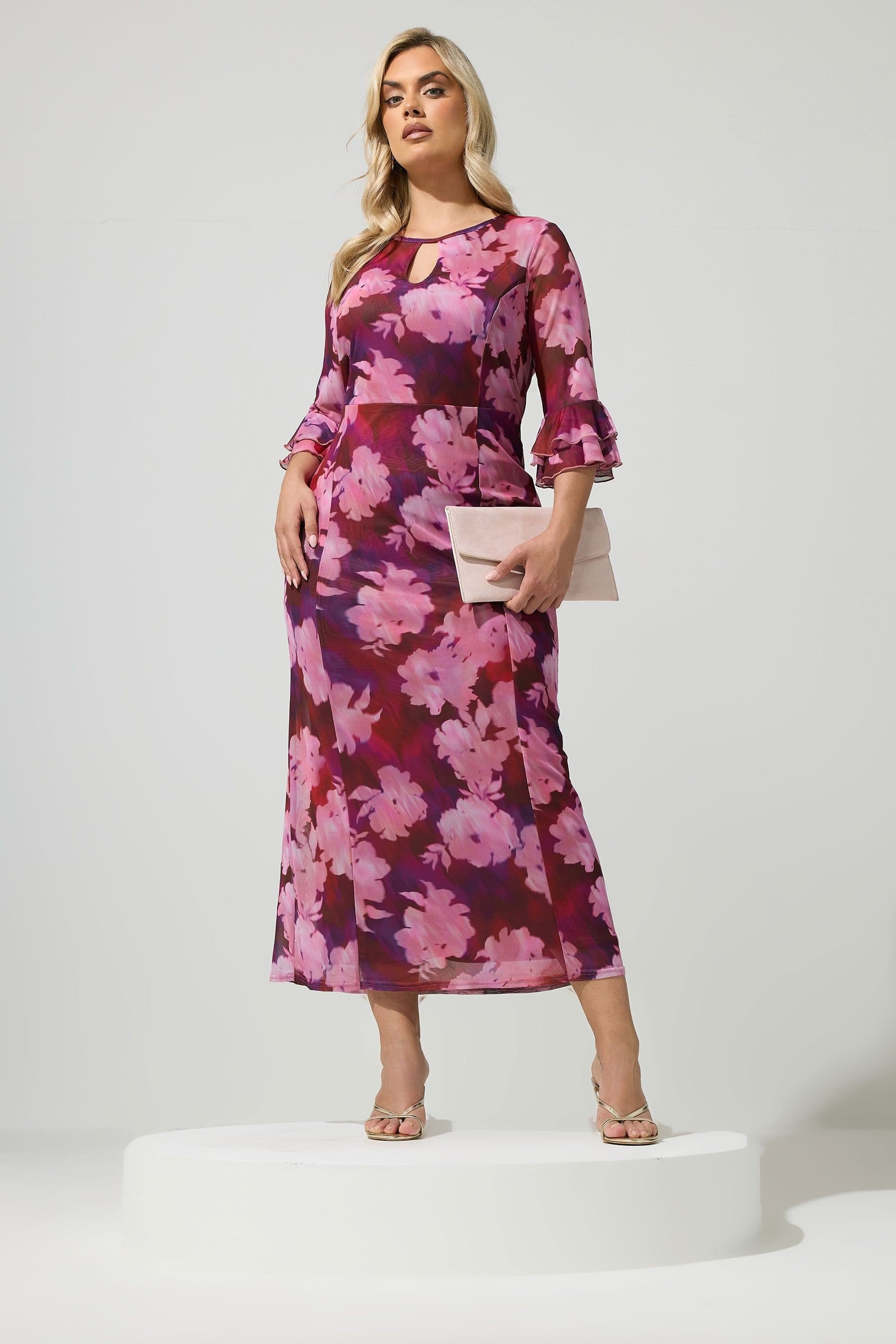 Yours Yours Women's Keyhole Maxi Dress in Dark Red - 4