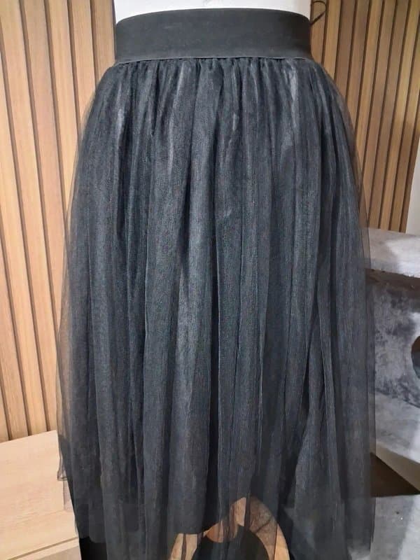 New Look Tulle midi skirt. Size 10.