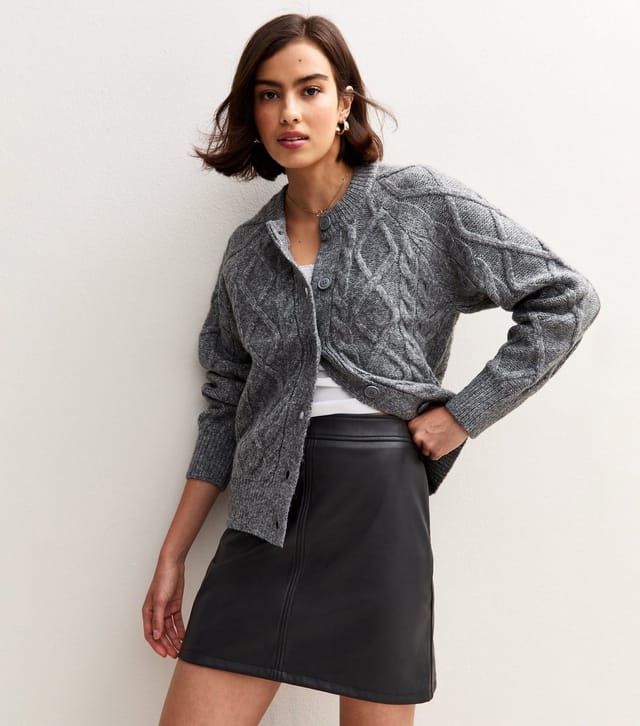 New Look Women's Black Faux Leather A-Line Mini Skirt New Look - 2