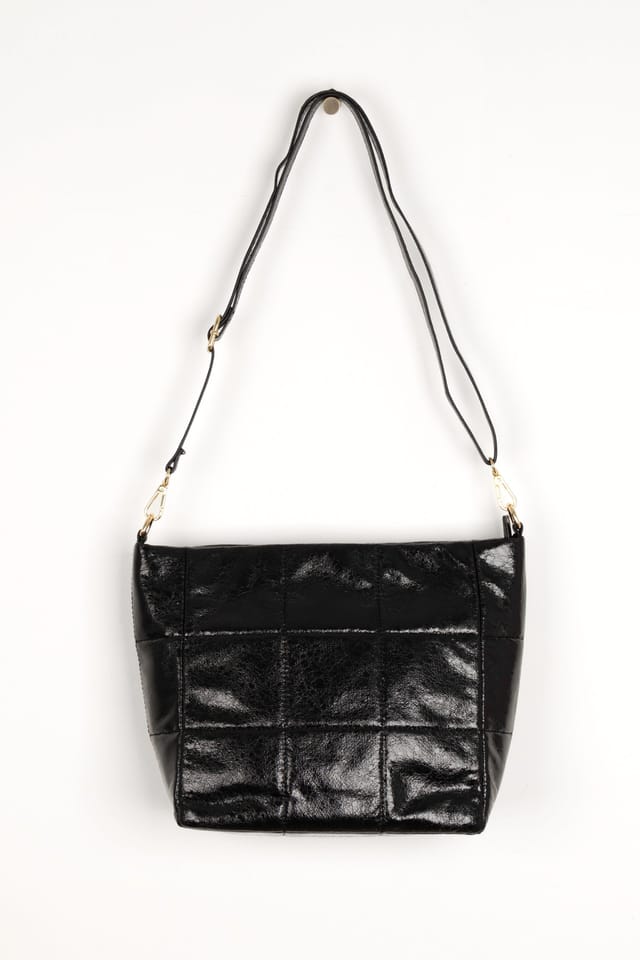 Etre Etre Women's Medium Faux Leather Crossbody Bag & Clip On Coin Purse Set in Black - 2