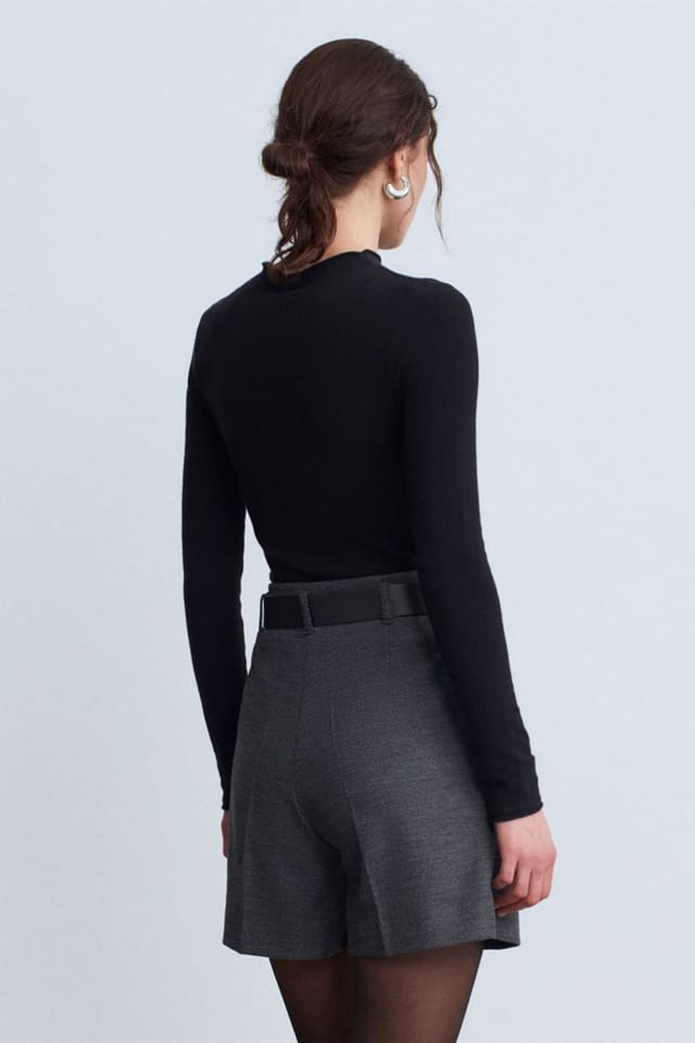Dilvin Dilvin Women's High-Waist Belted Wide-Leg Tailored Shorts in Dark Grey - 3