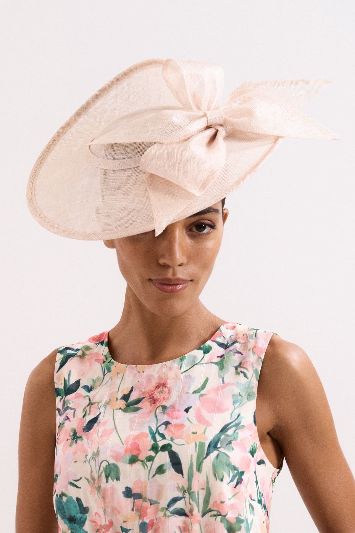 Phase Eight Phase Eight Women's Bow Disc Fascinator in Light Beige