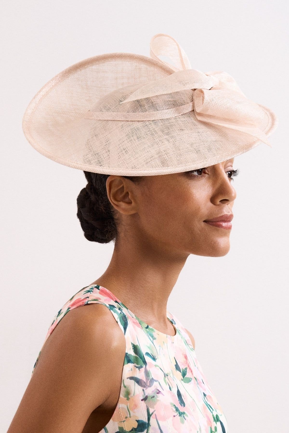 Phase Eight Phase Eight Women's Bow Disc Fascinator in Light Beige - 4