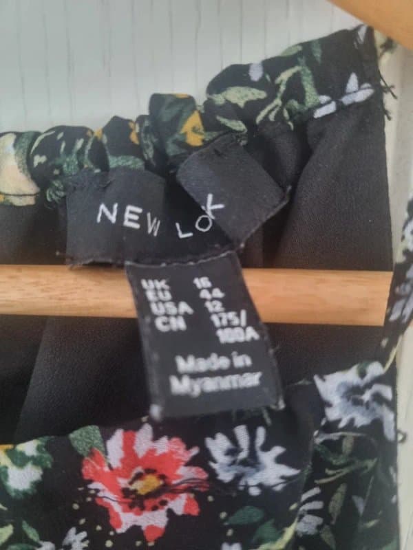 New Look Women's New Look floral summer midi dress. Size 16