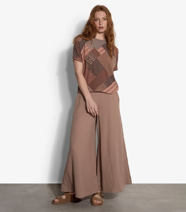Apricot Women's Brown Geometric Patchwork Print T-Shirt Apricot New Look - 2