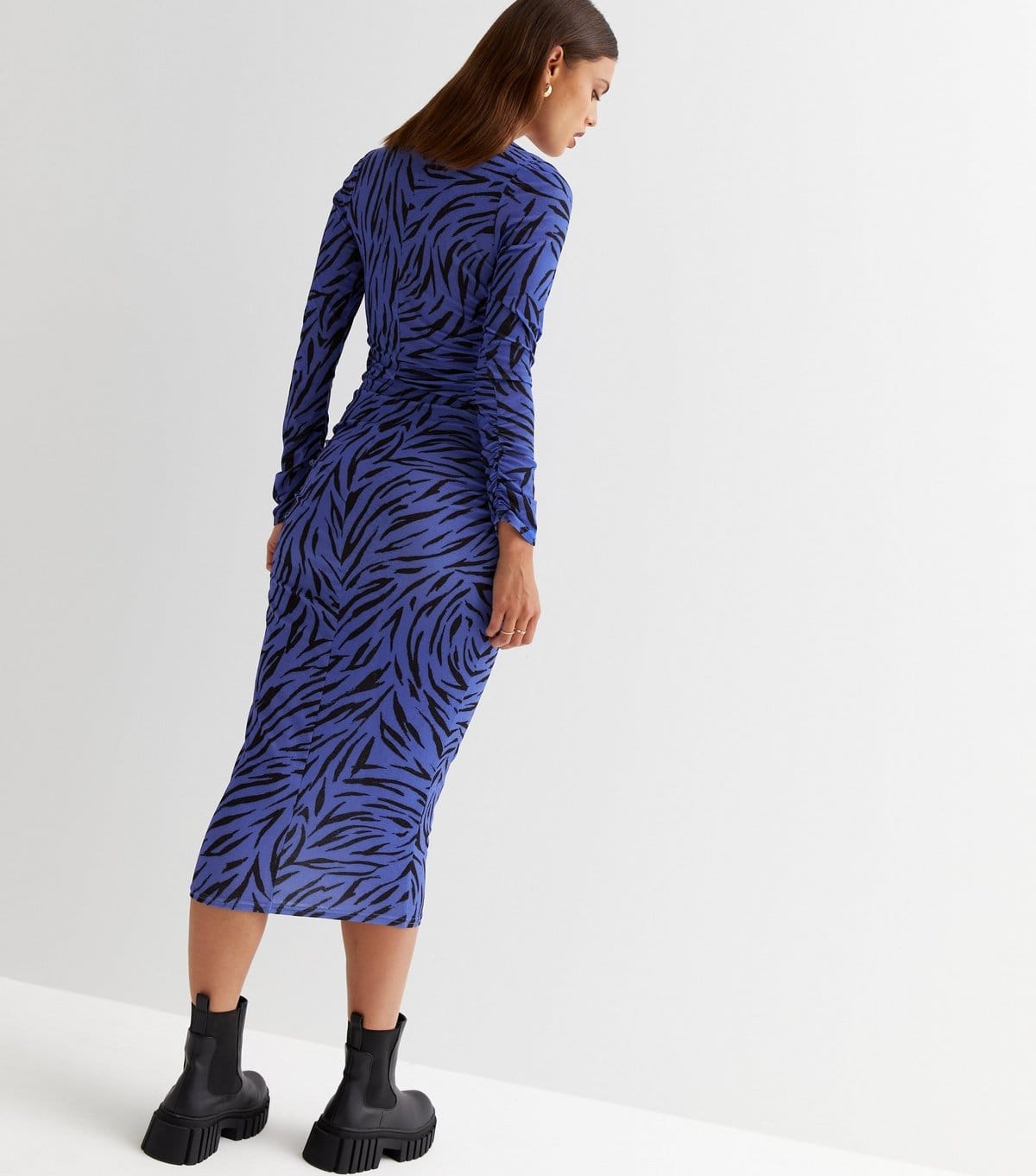 New Look Women's Blue Zebra Print Jersey Ruched Bodycon Midi Dress New Look - 4