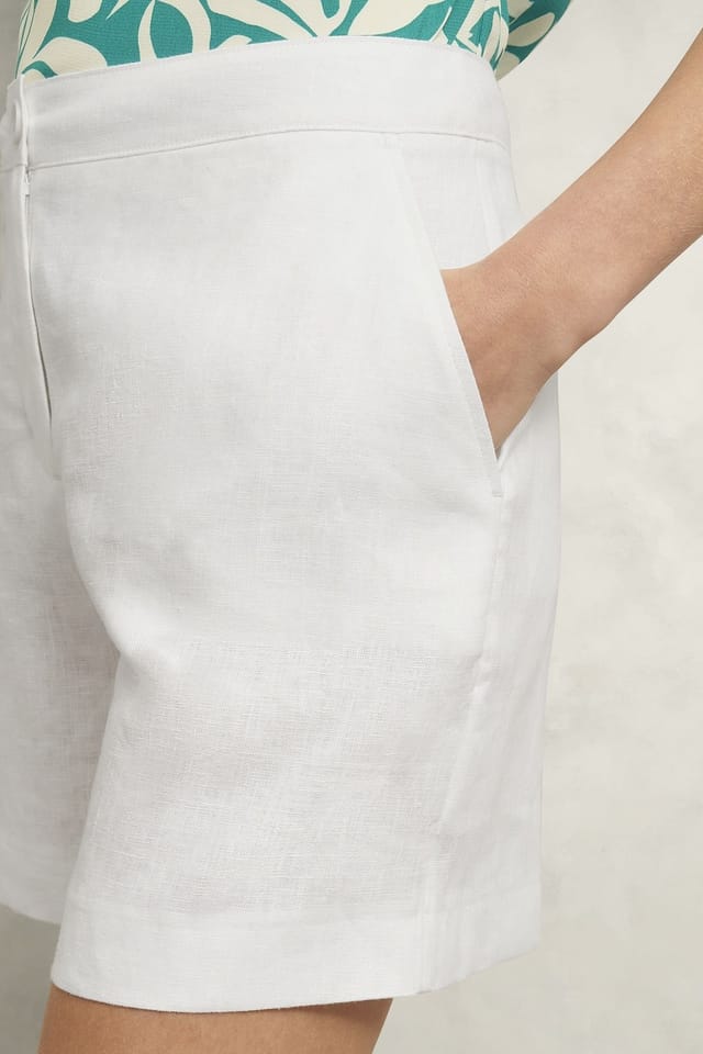 Hobbs London Hobbs London Women's Chelsea Linen Shorts in Natural White - 3
