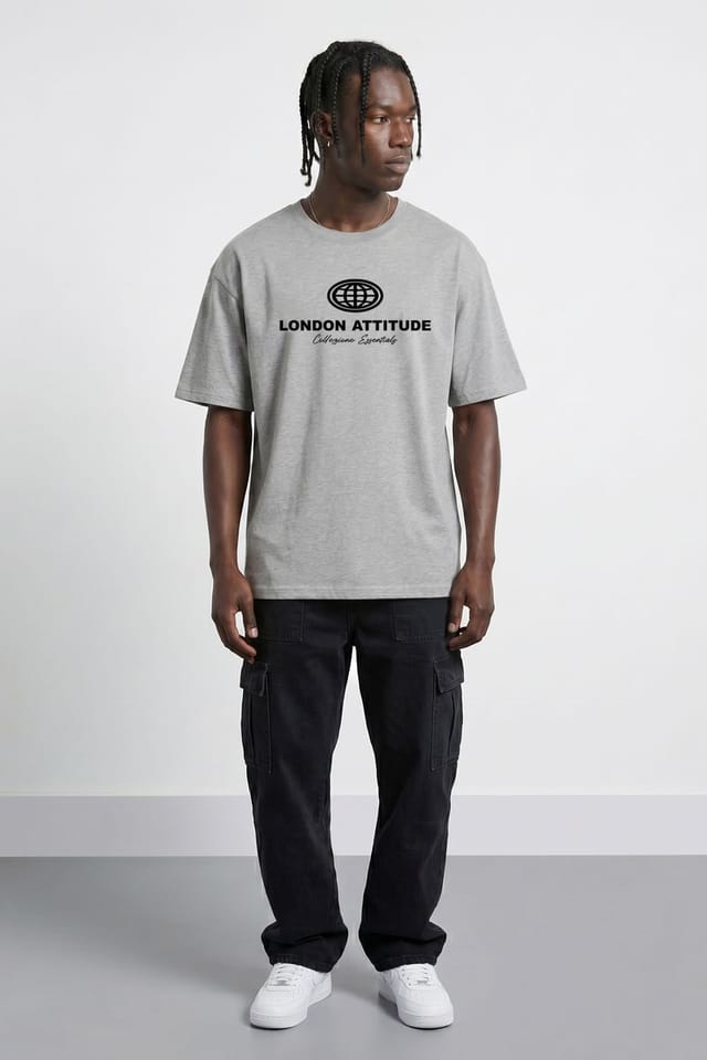 LONDON ATTITUDE LONDON ATTITUDE Men's Essential Globe Logo Premium Cotton T-Shirt in Light Grey - 3