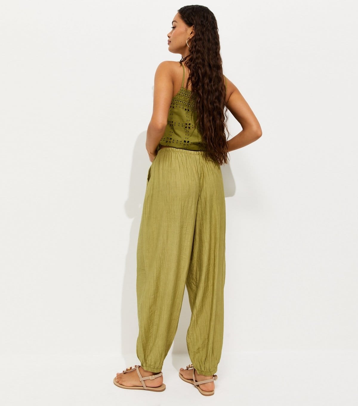 New Look Women's Petite Light Khaki Pleated Wide Leg Cuffed Trousers New Look - 4
