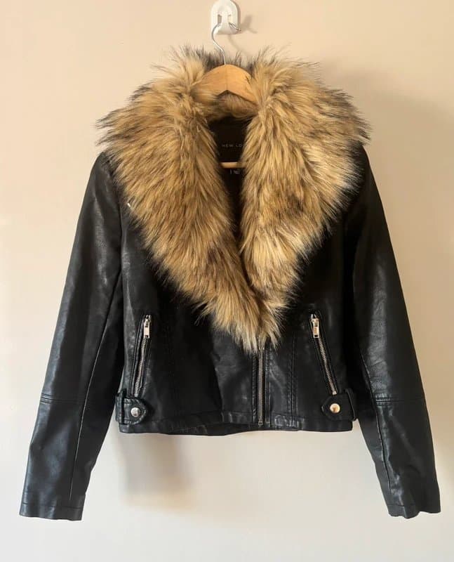New Look New Look Black Faux Leather Biker Jacket Detachable Faux Fur Collar UK 8
