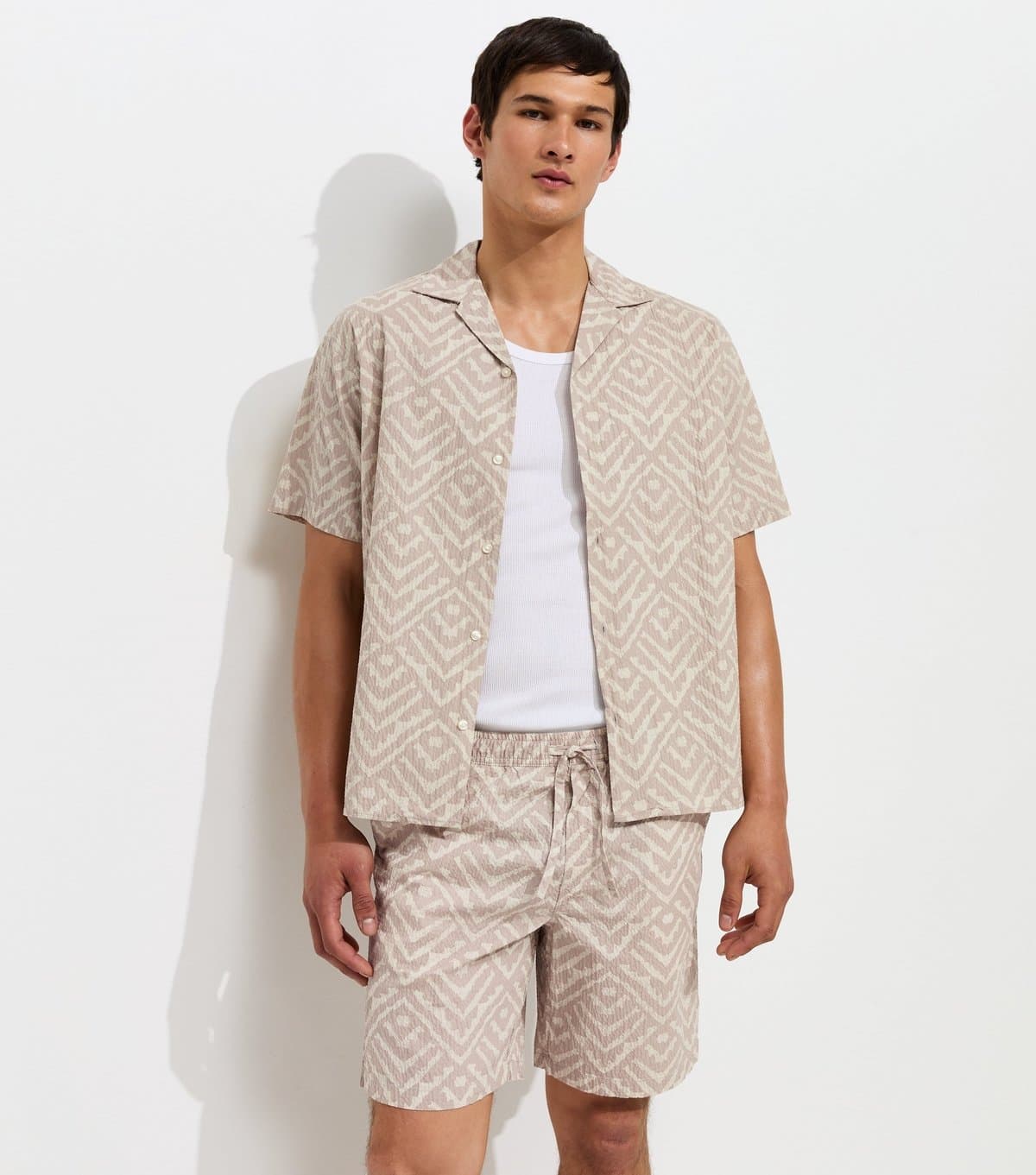 jack & jones Men's Brown Seersucker Shorts Jack & Jones New Look