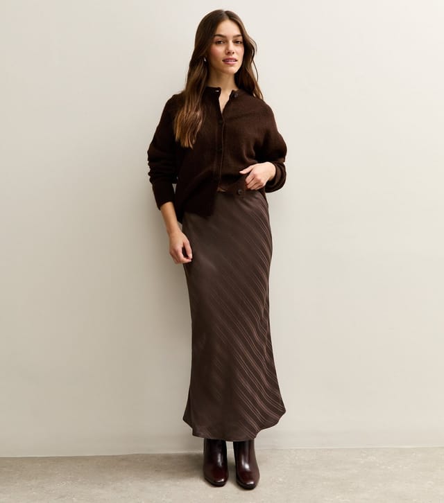 New Look Women's Petite Dark Brown Striped Satin Bias Cut Midi Skirt New Look - 3