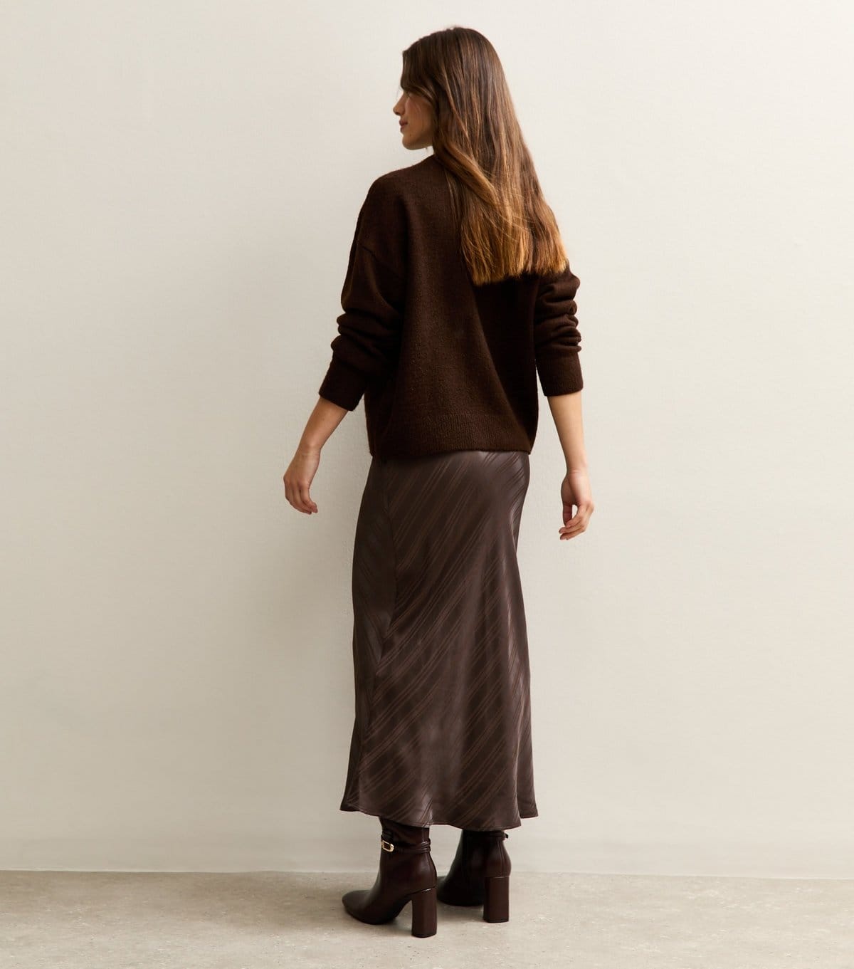 New Look Women's Petite Dark Brown Striped Satin Bias Cut Midi Skirt New Look - 4