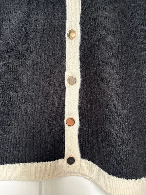 New Look BNWT New Look Black Button Down Knitted Waistcoat Top Size M