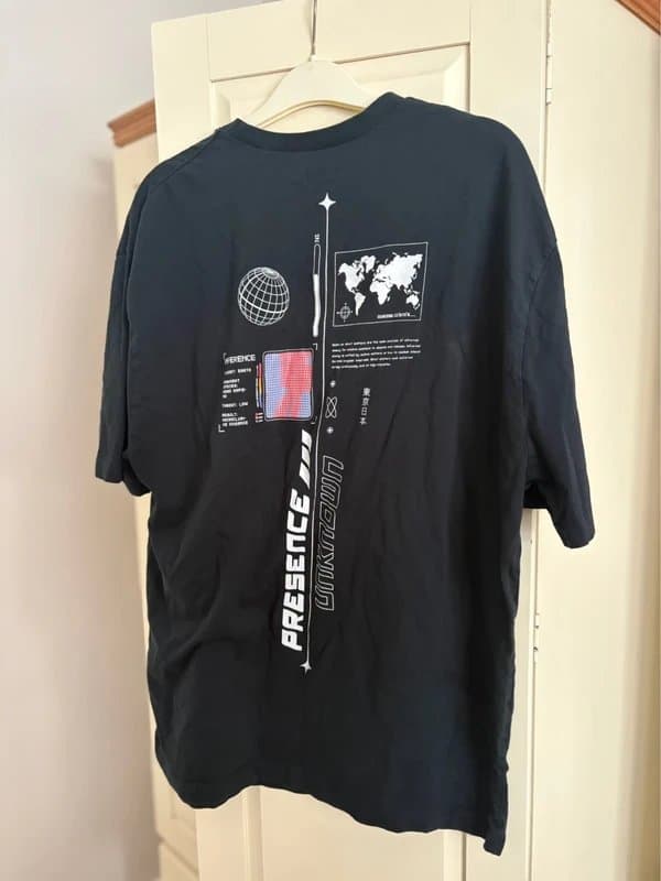ASOS Design ASOS Design graphic black t-shirt