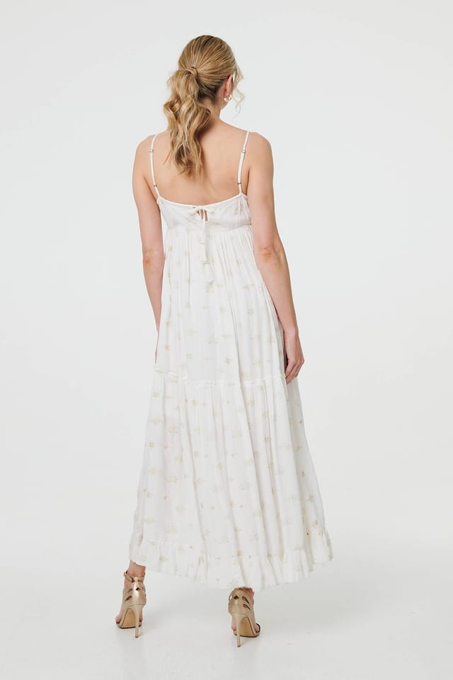 Izabel London Izabel London Women's Textured Cami Strap Empire Maxi Dress in White - 3