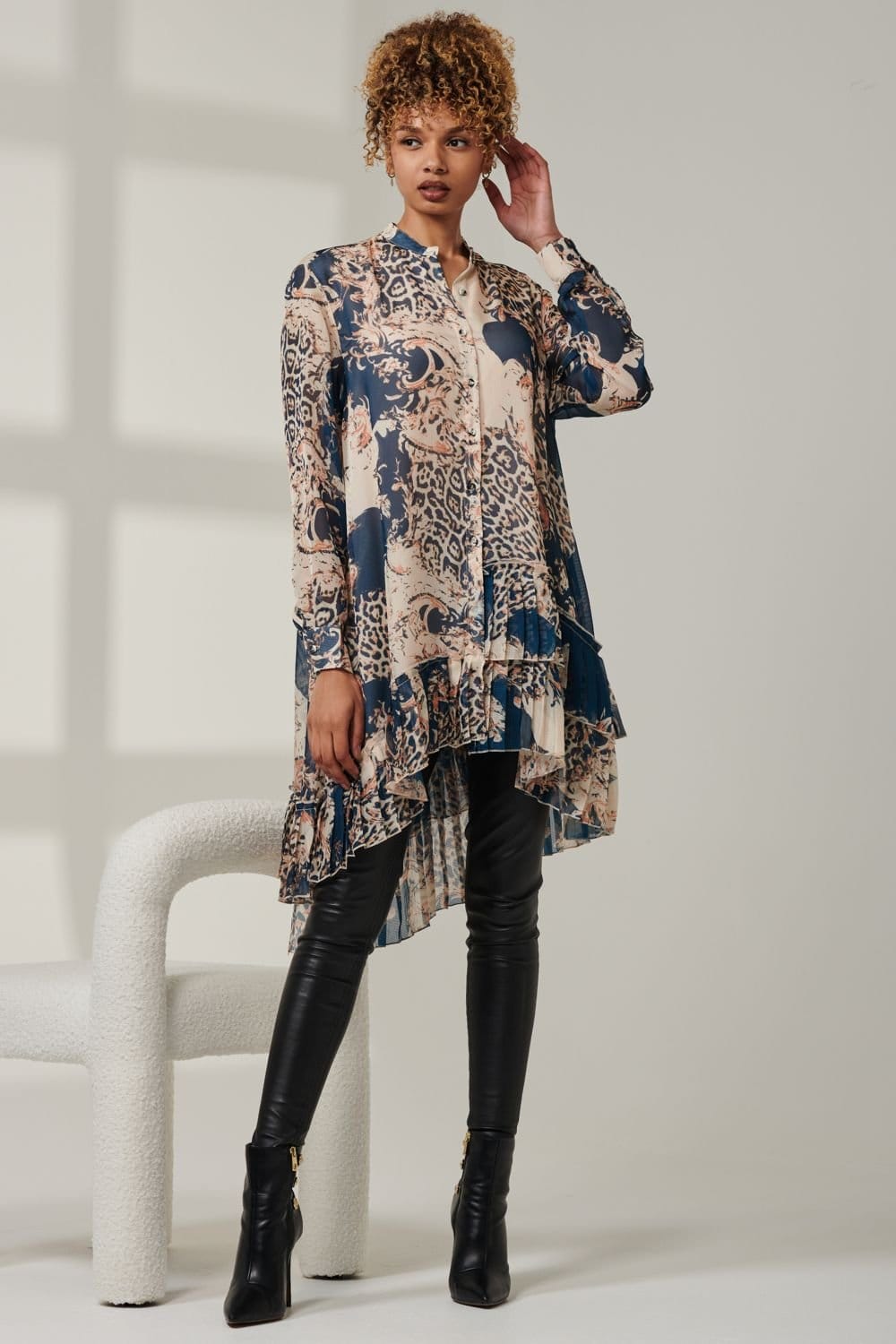 Jolie Moi Jolie Moi Women's Asymmetric Tiered Hem Shirt in Teal - 4