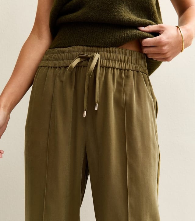 New Look Women's Petite Khaki Drawstring Waist Wide Leg Trousers New Look - 3