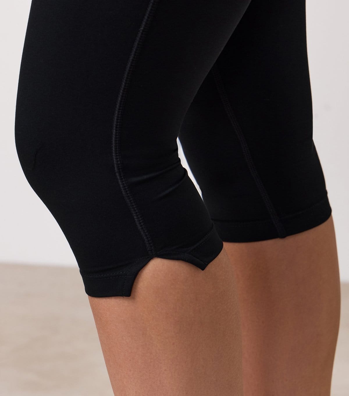 Gym King Women's Black 365 Logo Print Capri Leggings Gym King New Look - 4