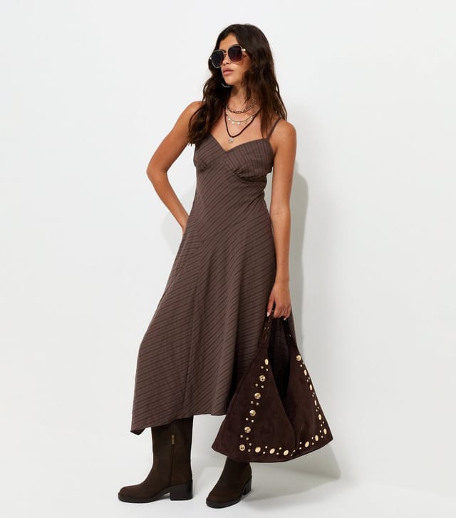New Look Women's Dark Brown Cotton Rich Asymmetric Hem V-Neck Midi Dress New Look - 3