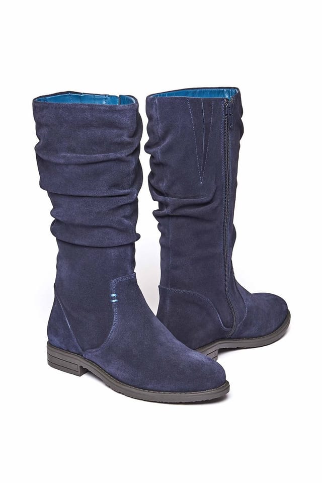 Moshulu Moshulu Women's 'Glacier Suede 2' Ruched Suede Boots in Indigo - 2