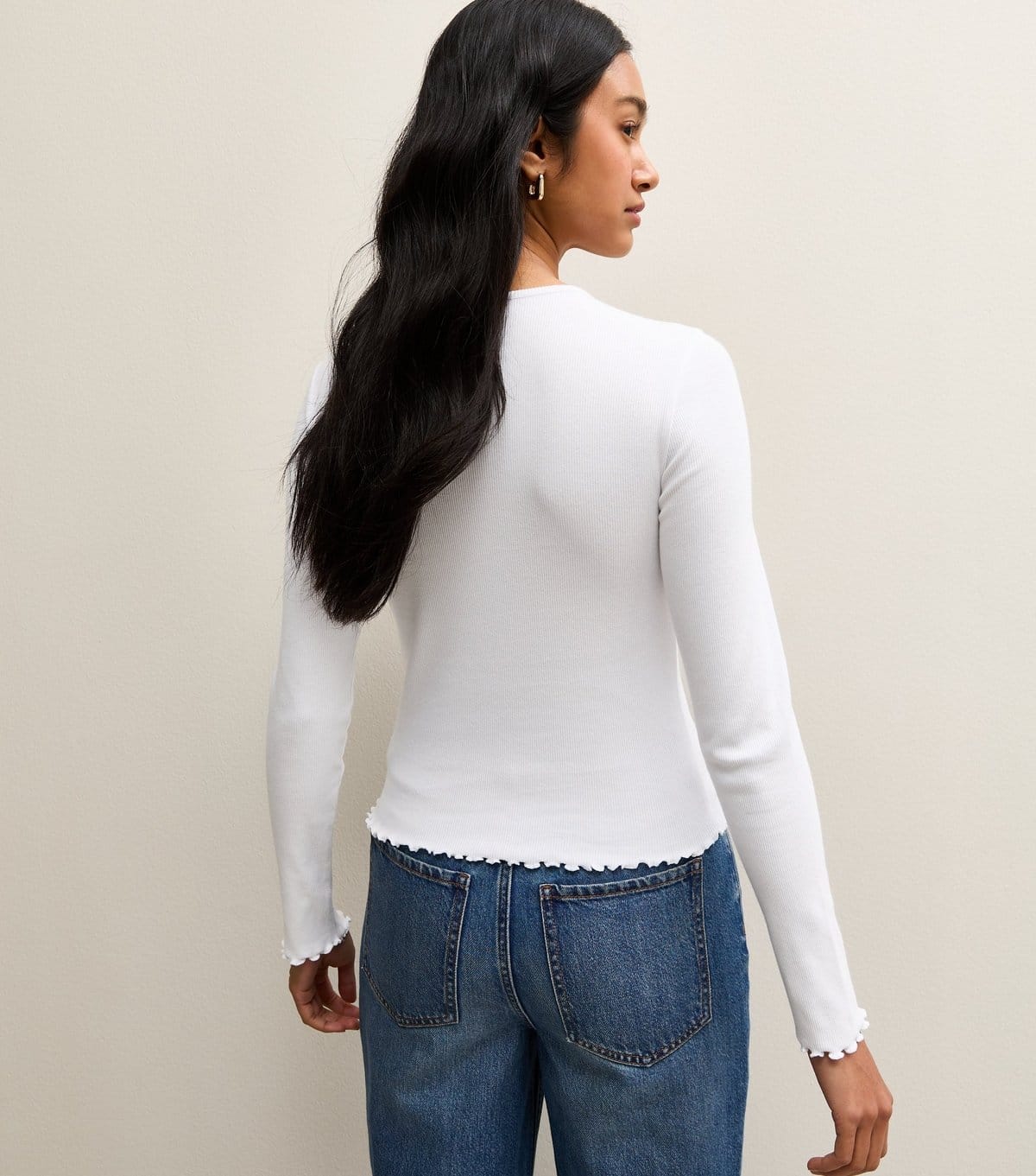 New Look Women's White Ribbed Long Sleeve Babylock T-Shirt New Look - 4