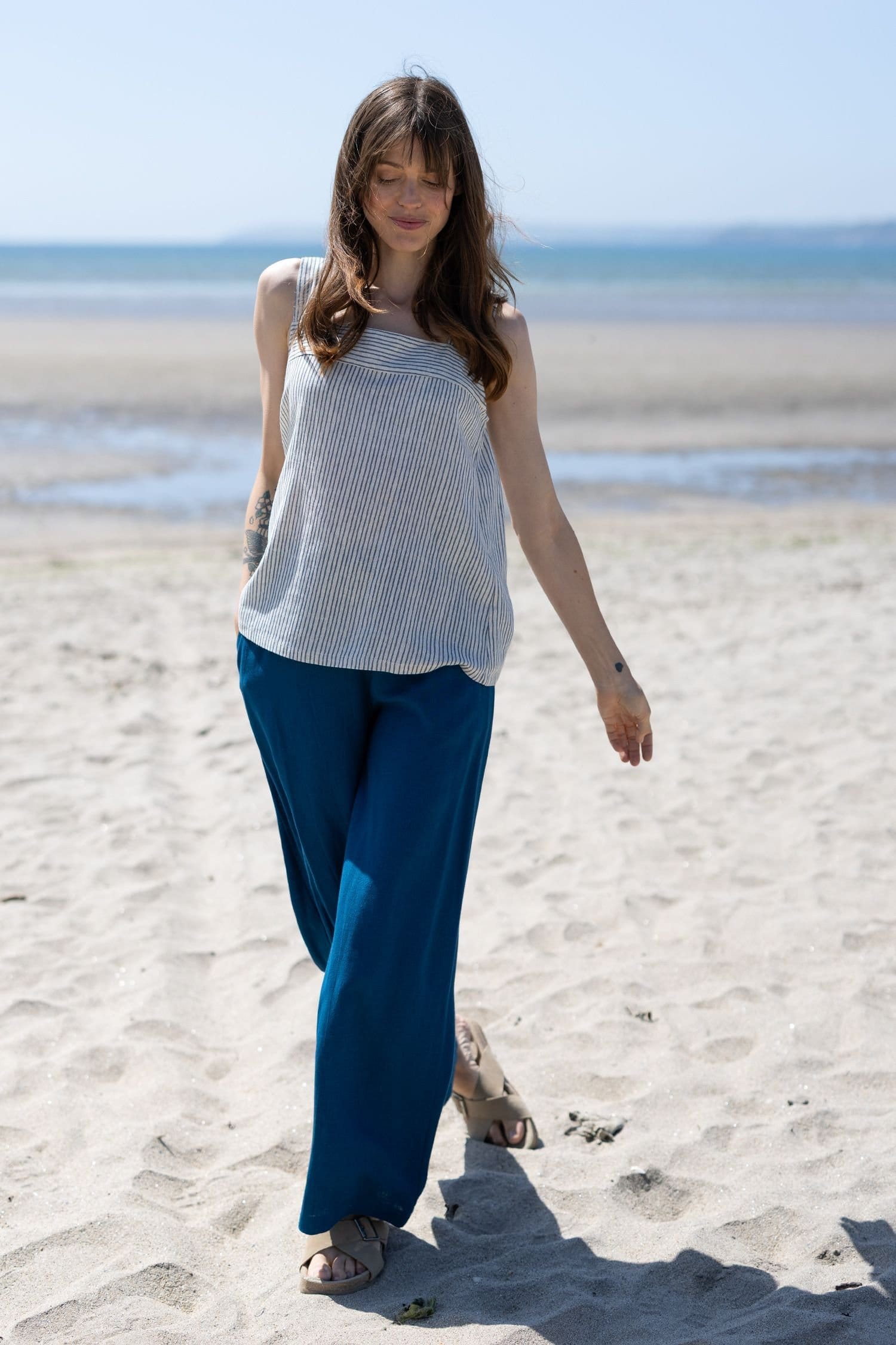 Nomads Clothing Nomads Clothing Women's Women Linen Wide Leg Plain Trousers in Teal - 4